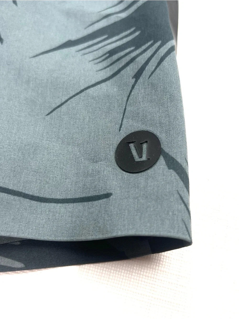 Vuori Knox V3017 Water Tech Boardshort Swim Trunk Unlined Drawstring Inseam- 8.5